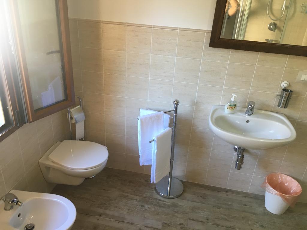 Guest House Il Naif ฟลอเรนซ์ ภายนอก รูปภาพ