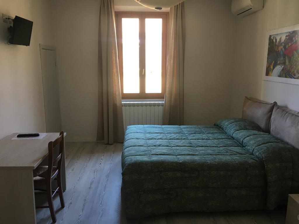 Guest House Il Naif ฟลอเรนซ์ ภายนอก รูปภาพ